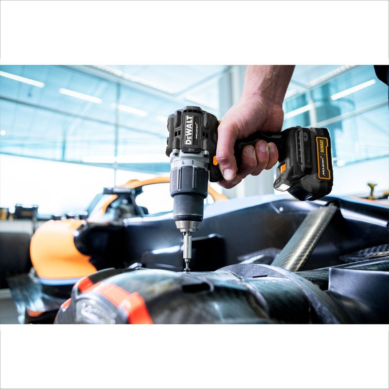 DEWALT combo McLaren DCK200ME2GT-B3 caja TSTAK