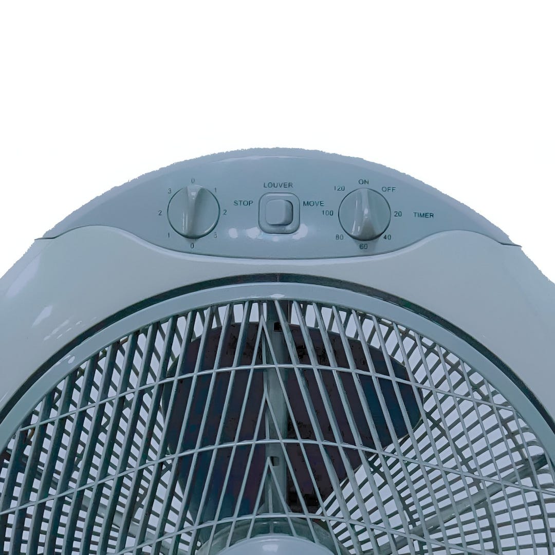 CHIQ CQVB16T1O1C Ventilador Box de Piso 16" Gris con 3 Velocidades y Temporizador