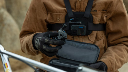 Hebilla de liberación rápida incluida en el kit deportivo GoPro