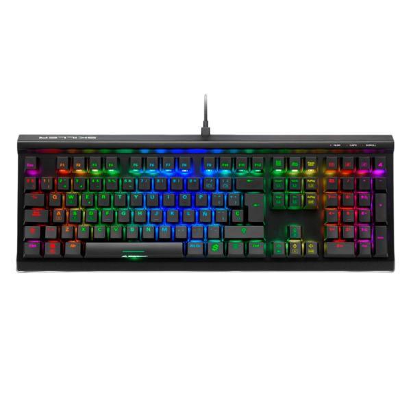 Vista trasera del teclado Sharkoon Skiller SGK60 mostrando conexión USB alámbrica