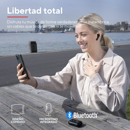 Vista lateral de audífonos Trust BT negros con control táctil