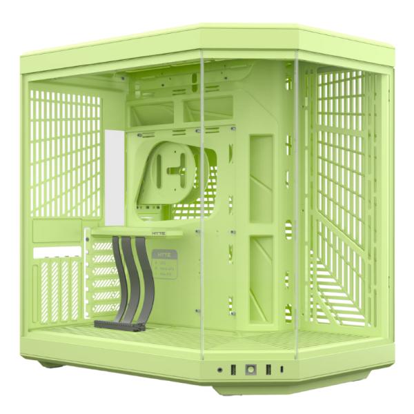 Case gaming HYTE Y70 vista frontal con panel de vidrio templado y puertos USB-C