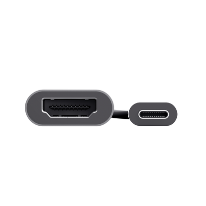 Adaptador Trust Dalyx 23774 conectado entre laptop y monitor 4K
