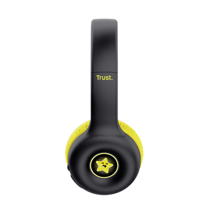Auriculares Trust Nouna 25405 en uso niños con micrófono integrado