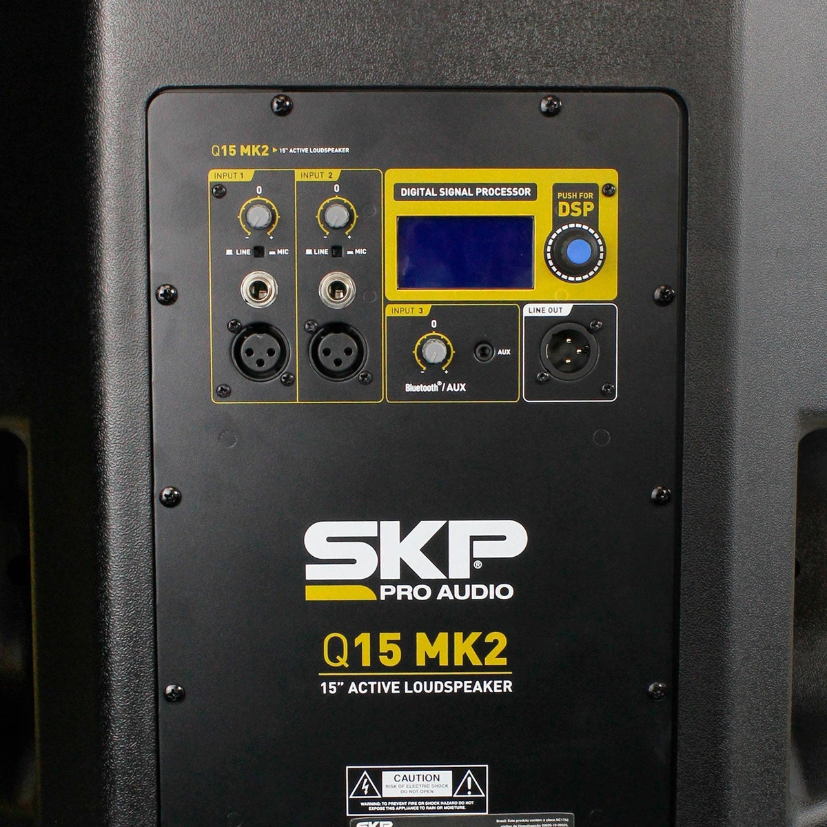 SKP Q15 MK2 parlante profesional activo - vista lateral