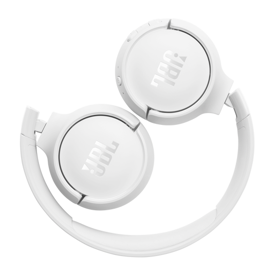 Vista inferior audífonos JBL Tune 520BT con especificaciones técnicas