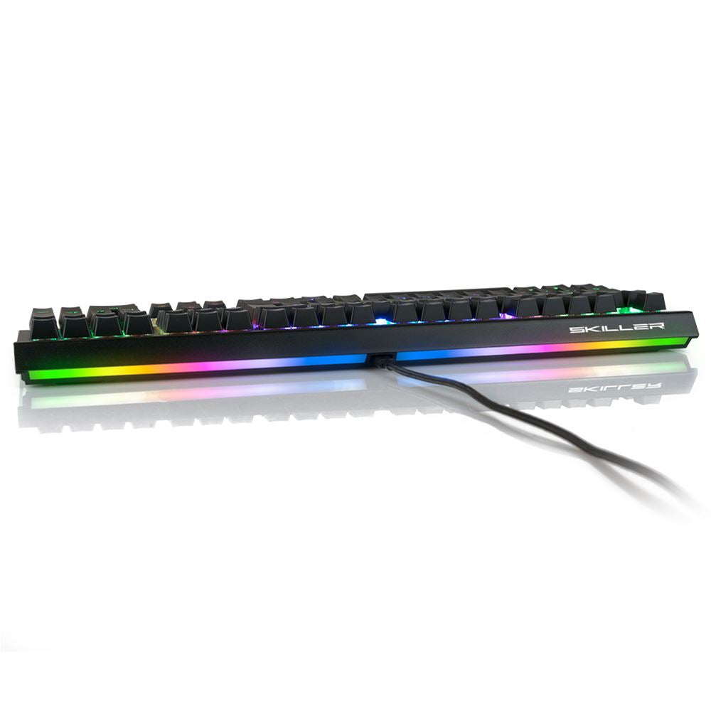 Detalle lateral del teclado gaming SGK60 con cable USB y perfil compacto para escritorio