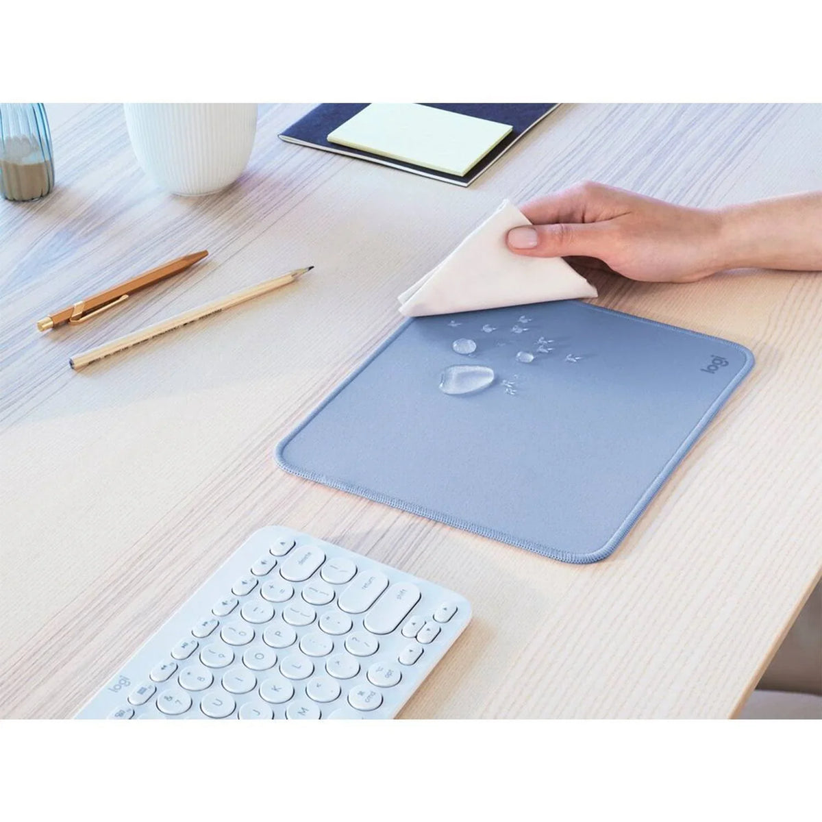 Empaque Mouse Pad Logitech Studio Series presentación producto