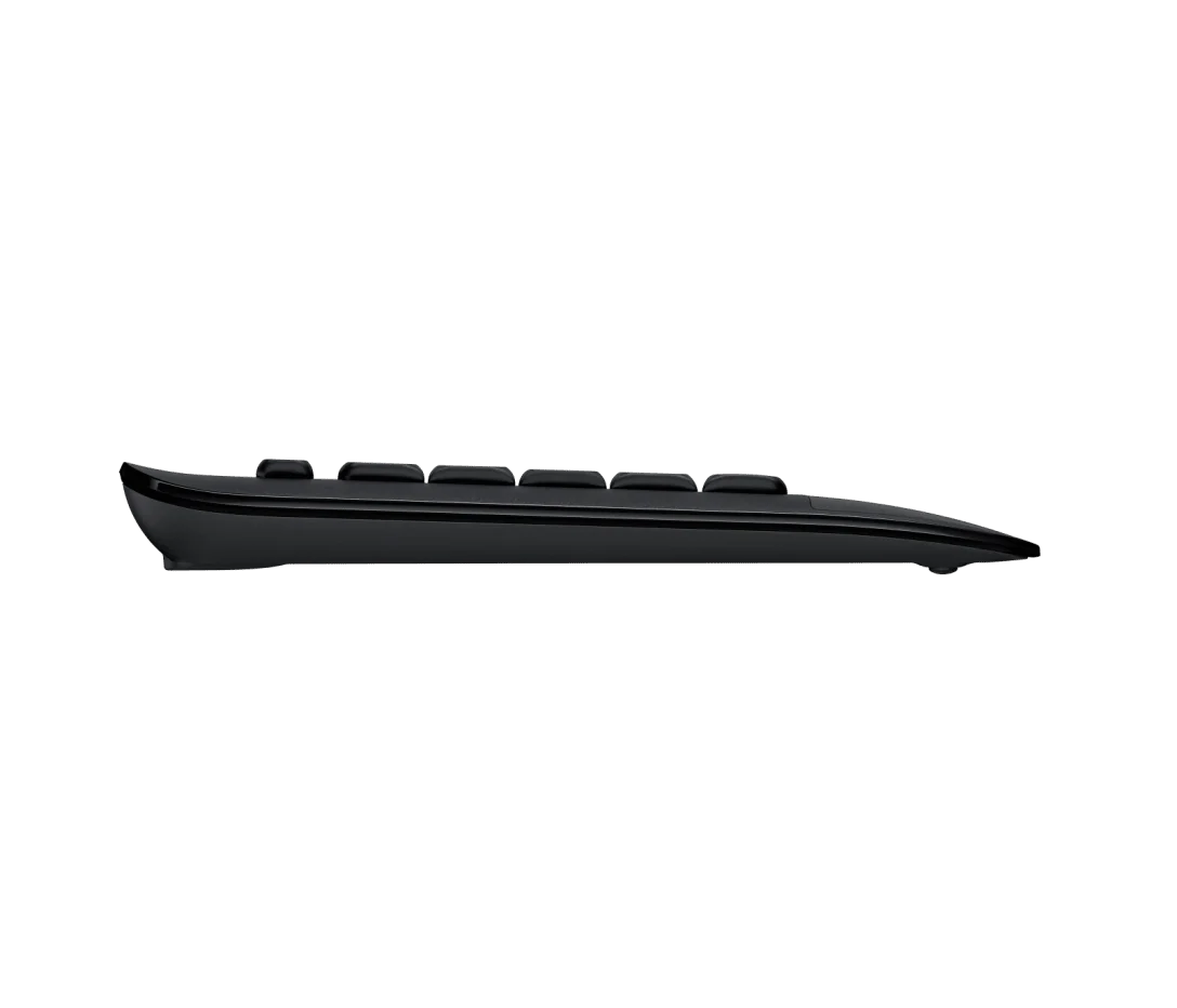 Teclado Logitech Signature K650 en uso sobre escritorio con palm rest