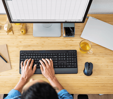 Teclado Trust Trezo con reposamuñecas integrado y teclas silenciosas español