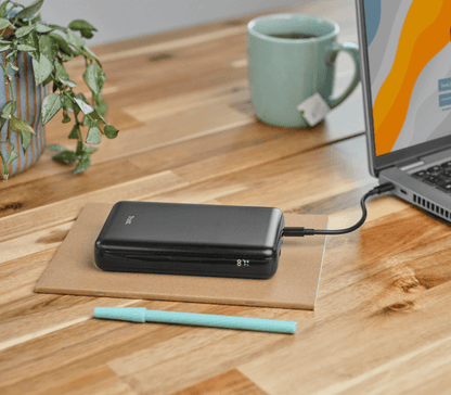 Power Bank Trust Laro 100W para Portátiles Carga Rápida USB-C, 25240
