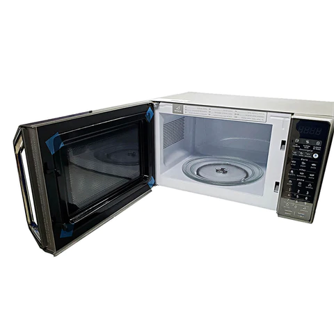 Microondas Frigidaire FMDO17S3GSPG | 0.6 ft³ | 700W | Panel digital - Imagen 3